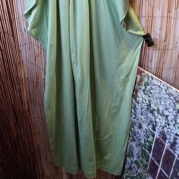 Vacation or Staycation ready Dress - Picture 3 of 8